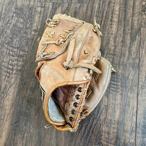 Vintage Wilson Jim‎ Catfish Hunter Baseball Glove RHT ACH 2150 Cy Young Winner